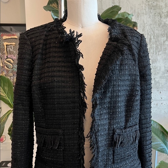 L'AGENCE Black Textured Women's Blazer - Picture 3 of 9